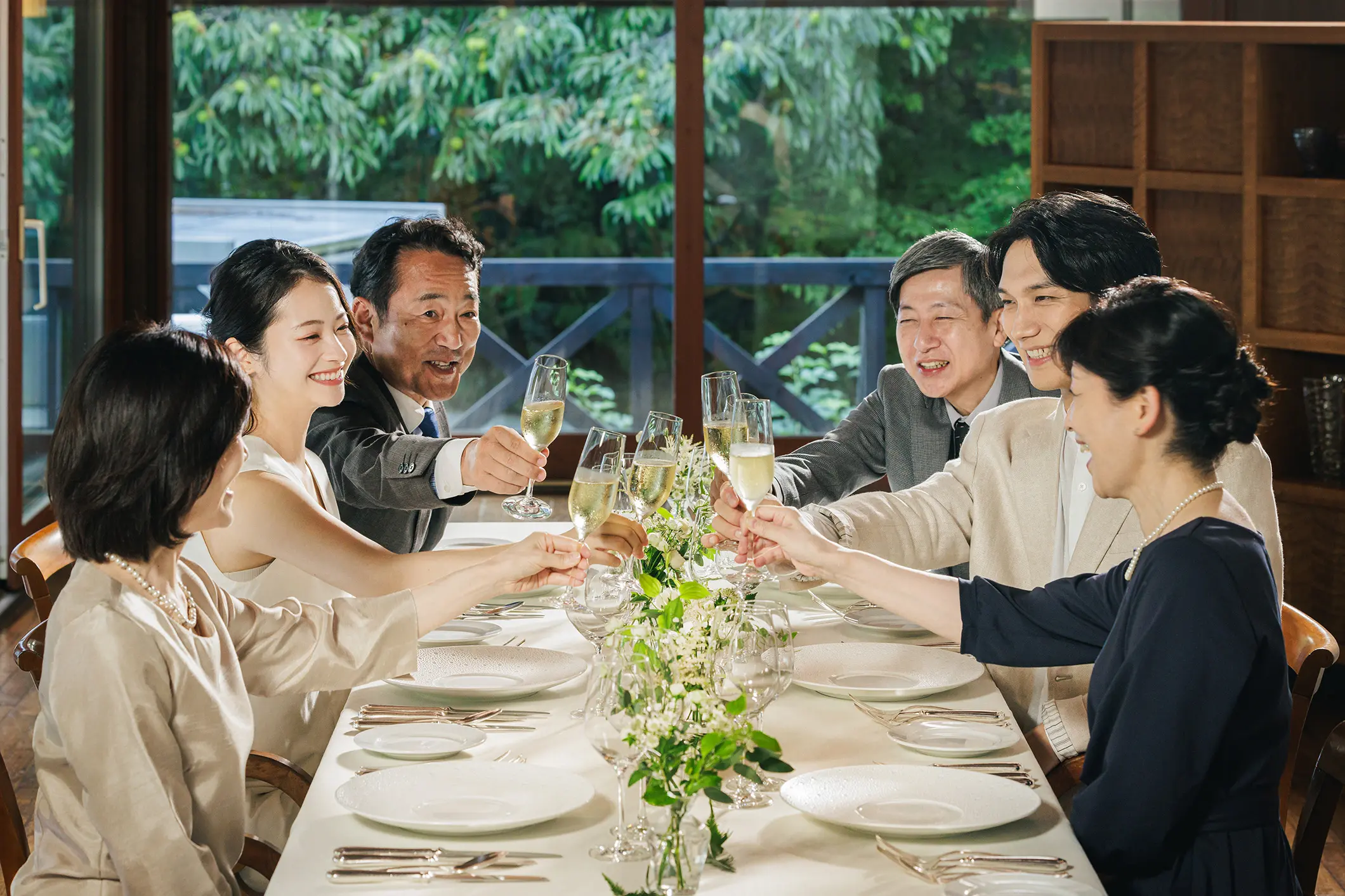 写真:ご両家で乾杯
